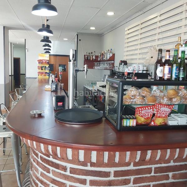 Foto 1cf0b696-2a0a-4888-86ac-7976a6fd4408. Traspaso local comercial traspaso bar restaurante con terraza en Sabadell