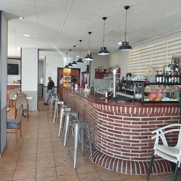 Foto ef642de7-1419-4932-bbae-acd642a681da. Traspaso local comercial traspaso bar restaurante con terraza en Sabadell