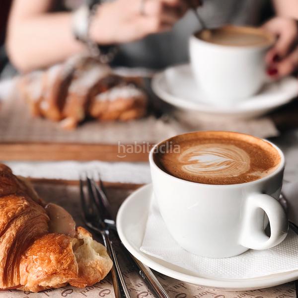 Foto dc5d4d87-1edb-49a1-964f-d89c995ce28f. Transfer business premise with heating in Centre-Estació Gavà