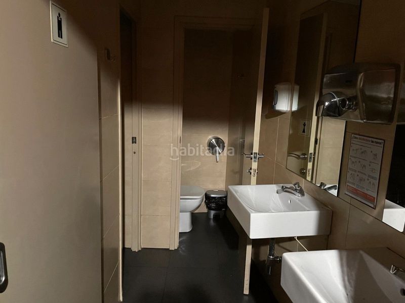 Foto 60699928-4d93-4389-88f6-b6cc4ed0c3bc. Local comercial amb calefacció a Vilapicina - Torre Llobeta Barcelona