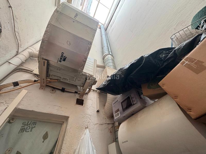 Foto 01ca801f-a72f-4dc6-a4da-824e61aca50d. Trapasso locale commerciale con riscaldamento in Horta Barcelona