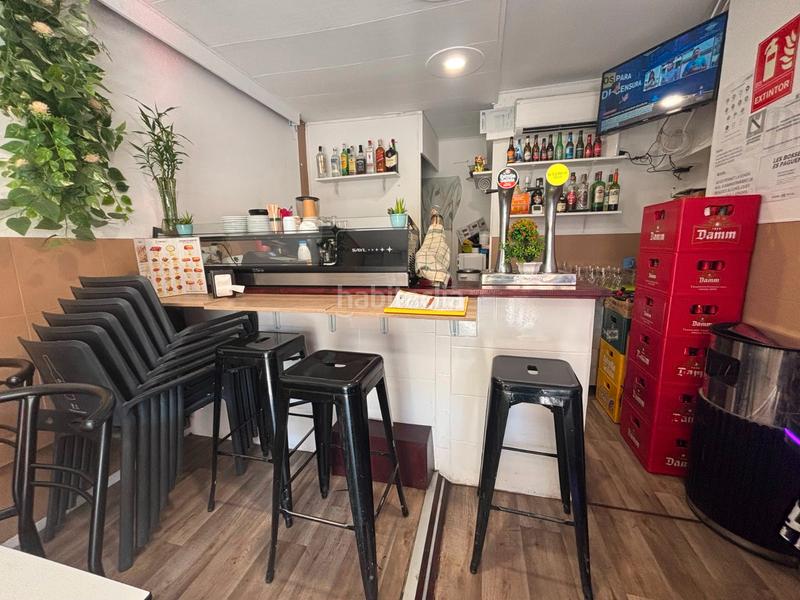 Foto 48e22df4-2853-446d-bf7e-fc2607f04356. Trapasso locale commerciale con riscaldamento in Horta Barcelona