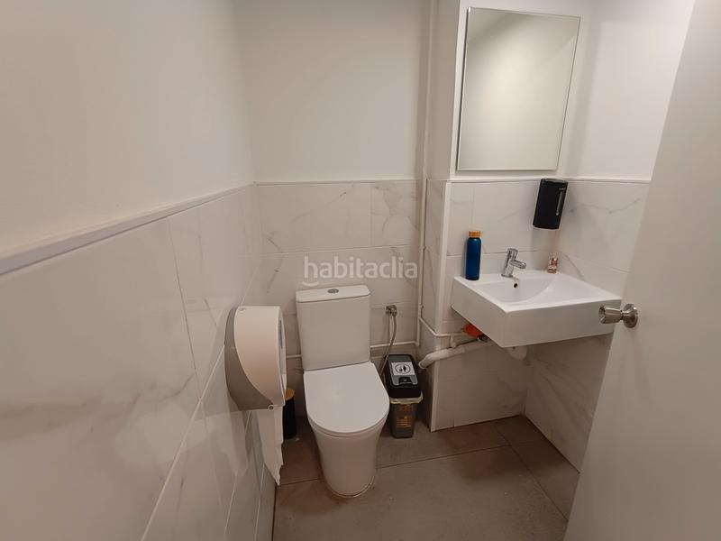 Foto f7397c25-1ab8-4772-9f83-5f8f649199c5. Traspàs local comercial amb calefacció a La Nova Esquerra de l´Eixample Barcelona