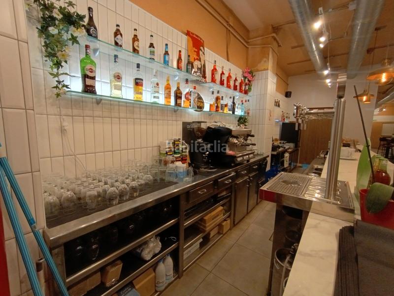 Foto 994e9a55-3215-4657-8fd5-781a2ceec8d5. Trapasso locale commerciale con riscaldamento in La Nova Esquerra de l´Eixample Barcelona