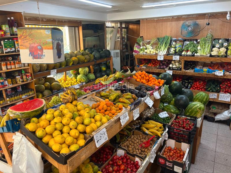 Foto 4dada223-5732-49d8-9320-6ba965f94ddb. Traspaso local comercial traspaso frutería en Marianao Sant Boi de Llobregat