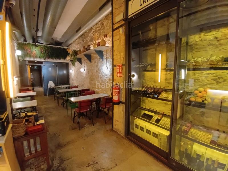 Foto 6ffd3d64-3d4a-465f-a8d7-4f5cdfdf5497. Pas-de-porte local commercial avec chauffage dans Sant Antoni Barcelona
