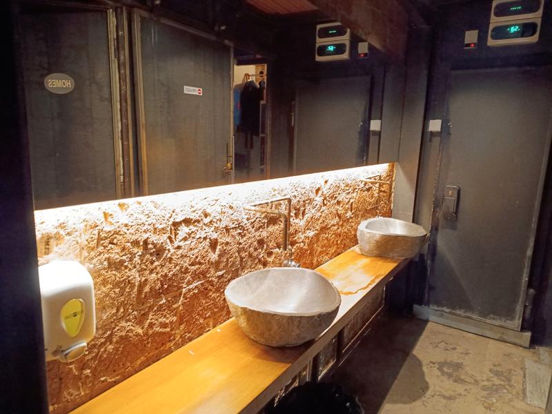 Foto e1c8d02d-f34c-43f3-8fcb-191e8f3574c5. Pas-de-porte local commercial avec chauffage dans Sant Antoni Barcelona