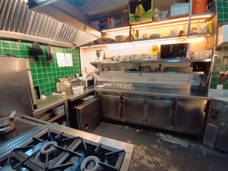 Foto 41757039-60d0-488c-a7db-fae695b3b2e6. Traspàs local comercial amb calefacció a Sant Antoni Barcelona