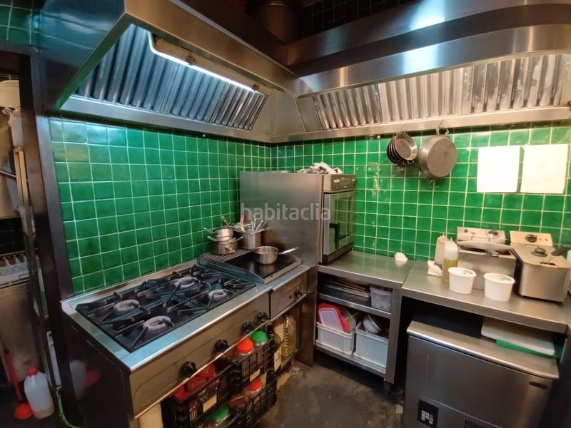 Foto a1c71499-e739-4ee5-9b57-63caf2c07f67. Traspàs local comercial amb calefacció a Sant Antoni Barcelona