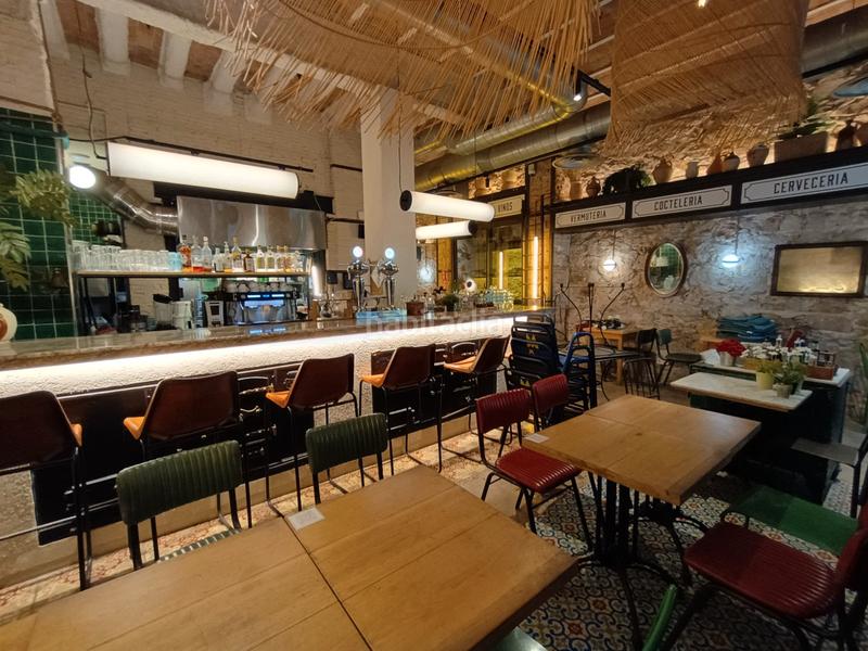 Foto 2d58c19c-f852-4223-806a-24e9112eeda3. Trapasso locale commerciale con riscaldamento in Sant Antoni Barcelona