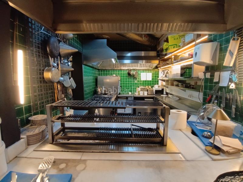 Foto f0991738-358c-4fab-9838-4999a5dd9be7. Trapasso locale commerciale con riscaldamento in Sant Antoni Barcelona