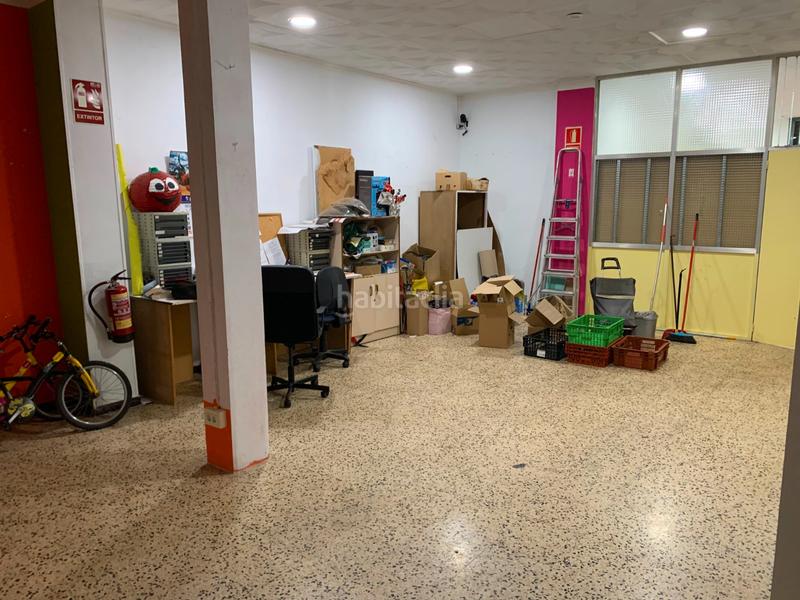Foto 698cadf6-873a-403e-b4c6-1b4c9bf081e5. Traspaso local comercial traspaso carnicería con obrador en Mataró