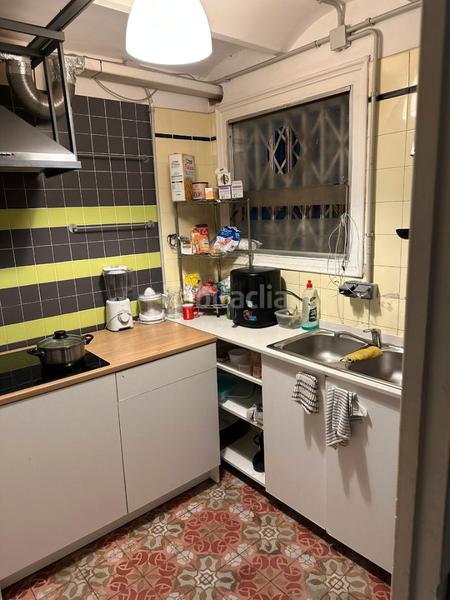 Foto 2f7112fb-f6a2-420f-bd7b-e57ff29b1eac. Transfer business premise with heating in Sant Antoni Barcelona