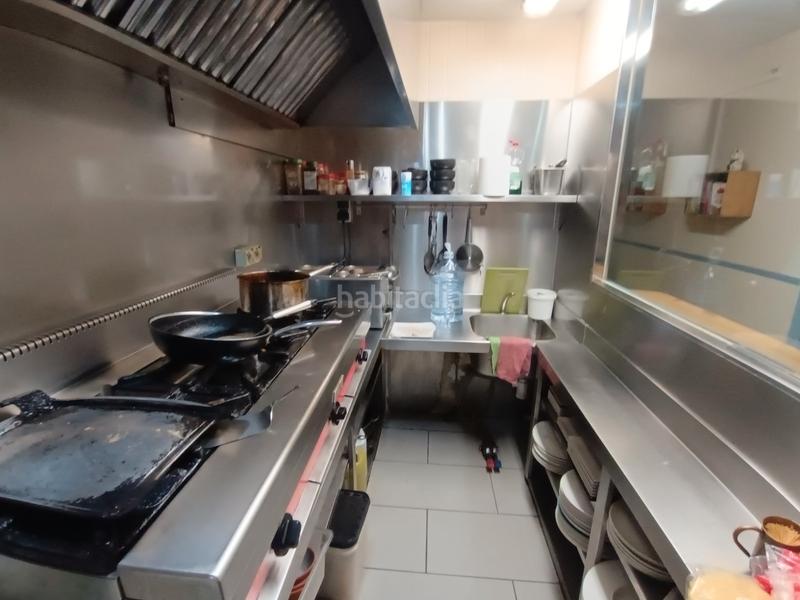 Foto f60f15fc-e733-4349-9b8e-40b0ffef05bc. Traspàs local comercial amb calefacció a Sant Antoni Barcelona