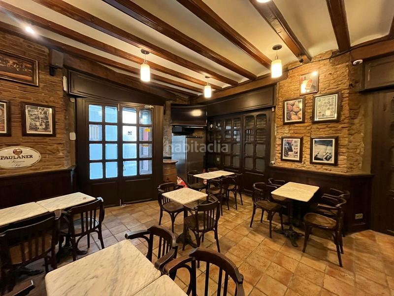 Foto 9cc2ebe2-6b35-46d2-9ee0-13d5570f6a3b. Traspaso local comercial traspaso bar , ciutat vella en Barcelona