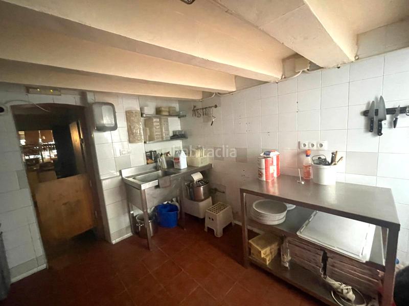 Foto db7388c5-abc4-4ffc-aeac-e3d86a4b35f9. Traspàs local comercial amb calefacció a Vila de Gràcia Barcelona