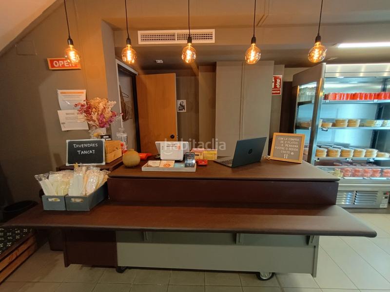 Foto 24f07c99-4465-433c-85b0-212b2e10ec49. Traspàs local comercial a Poblenou Barcelona