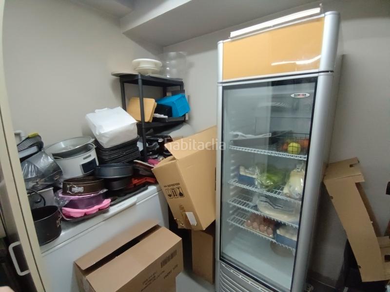 Foto 6e9cfe9b-4fb3-4c35-bbfa-1de91989e2c5. Traspaso local comercial traspaso take away en Poblenou, en Barcelona