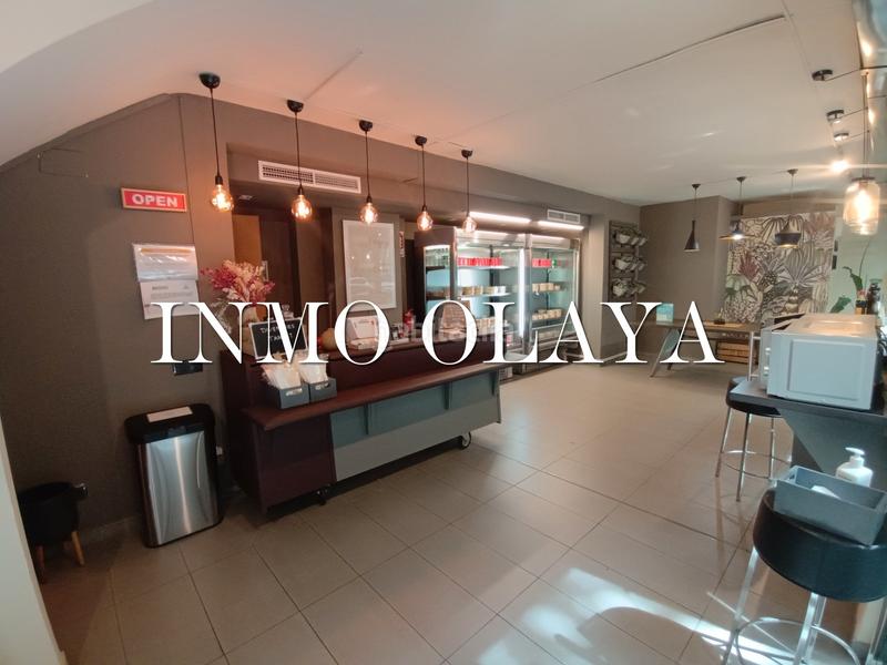 Foto ce7d5d4b-b3b9-49ec-8aea-4dc03f7ad297. Traspaso local comercial traspaso take away en Poblenou, en Barcelona