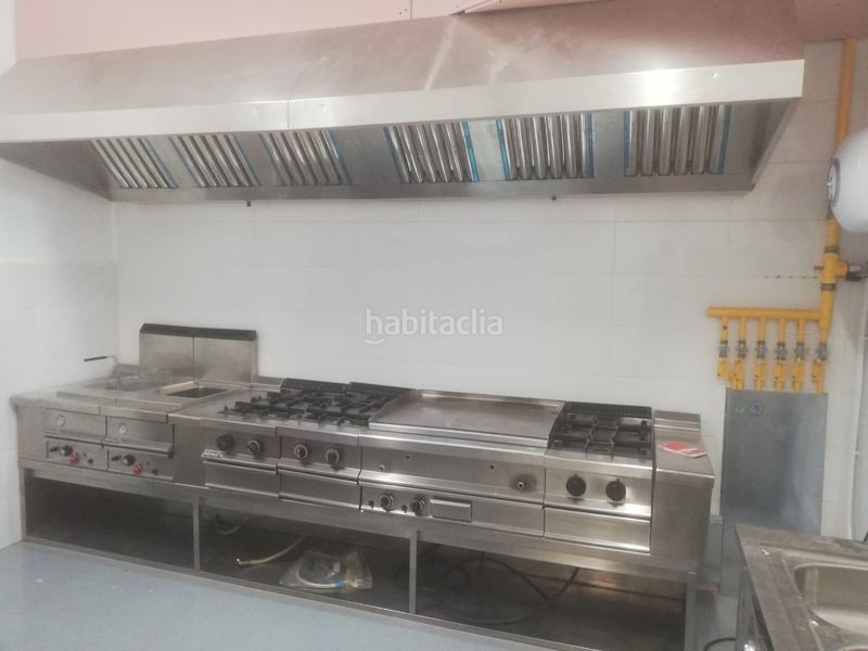 Foto 166dfb28-ea5b-41b7-87e2-32953904894d. Traspàs local comercial amb calefacció a Zona Esportiva Terrassa