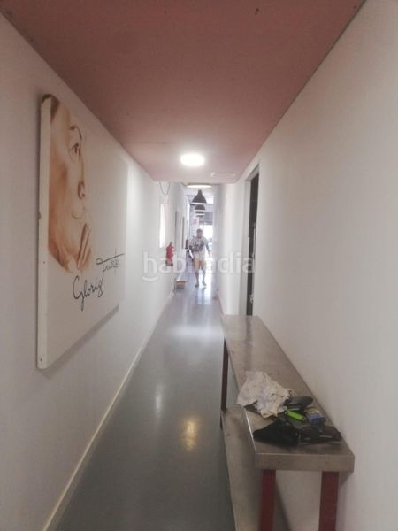 Foto d4a5a75c-4432-41cd-a104-2a653409f8ab. Traspàs local comercial amb calefacció a Zona Esportiva Terrassa