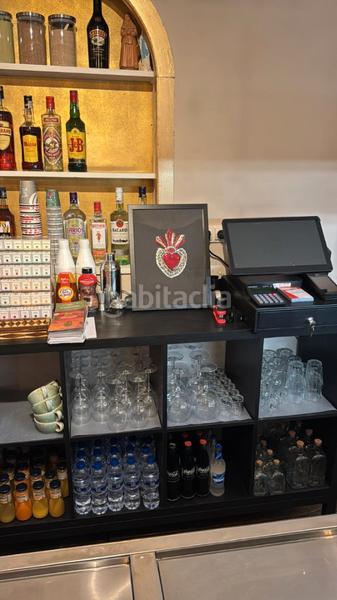 Foto 8b225f50-fa54-43d9-afb3-43776433fc3e. Pas-de-porte local commercial avec chauffage dans La Nova Esquerra de l´Eixample Barcelona