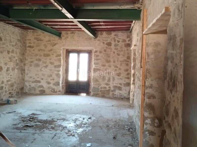 Foto 1932e53f-bd0d-4ca4-a183-9a8a995aa953. Masía venta masia en sucs, en Raimat Lleida