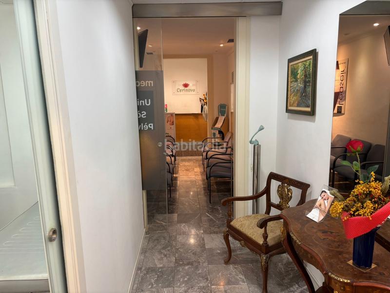 Foto ad02824b-ab22-4f23-b72e-f952e4f2d7a5. Traspàs local comercial amb calefacció a Dreta de l´Eixample Barcelona