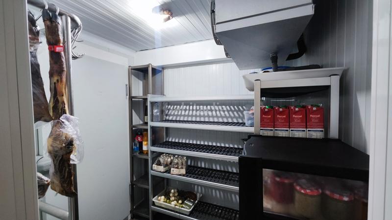 Foto de33bd19-dabb-4b1c-870e-5986687f0825. Trapasso locale commerciale con riscaldamento in Centre Santa Coloma de Gramenet