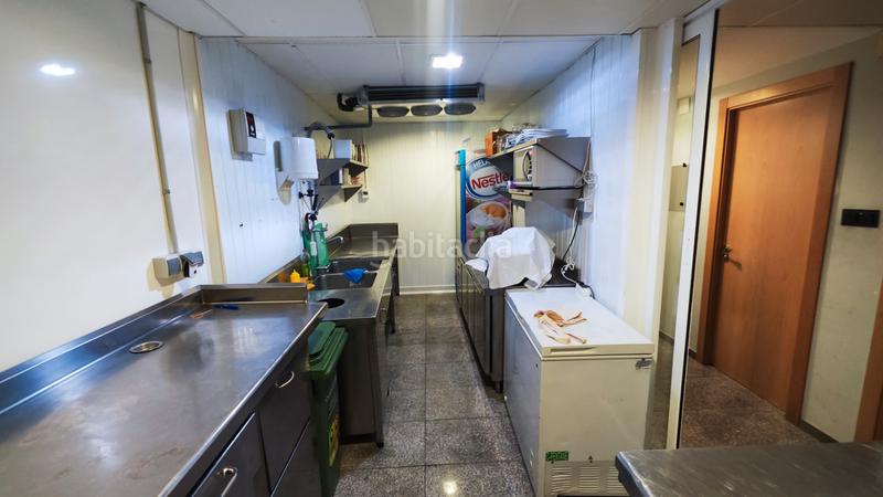 Foto 09d24e47-3043-4b84-9b86-12113cb98682. Umzug geschäftsraum mit heizung in Centre Santa Coloma de Gramenet