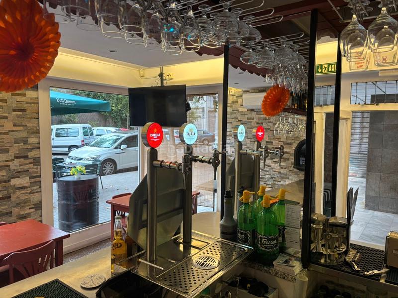 Foto 29b0aea6-0e47-44e2-852c-a3d710957cd3. Pas-de-porte local commercial avec chauffage dans El Clot Barcelona