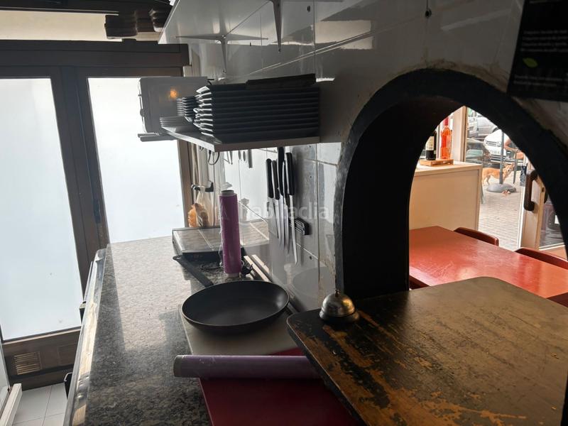 Foto 83e23b86-4fd5-4453-afa8-91211785aabf. Pas-de-porte local commercial avec chauffage dans El Clot Barcelona