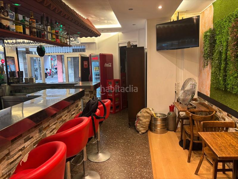 Foto cb710cec-5a46-4066-b87f-46691ab559d7. Pas-de-porte local commercial avec chauffage dans El Clot Barcelona