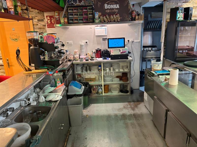 Foto a3483a85-4cc4-425e-af3b-5e0d773ca839. Traspàs local comercial amb calefacció a El Clot Barcelona