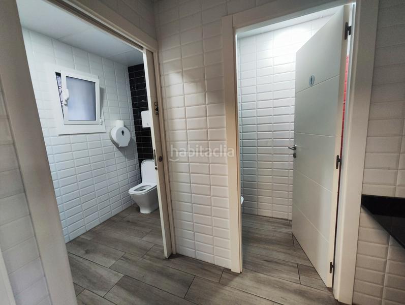 Foto 69af5f52-295d-41bb-a65b-b5acafa44746. Traspàs local comercial a Vilapicina - Torre Llobeta Barcelona