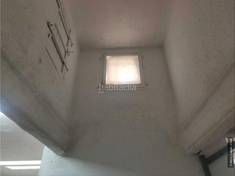 Foto 404e9ca6-57a5-4736-a9e1-79416bd09cb4. Local commercial avec chauffage dans Centre Badalona