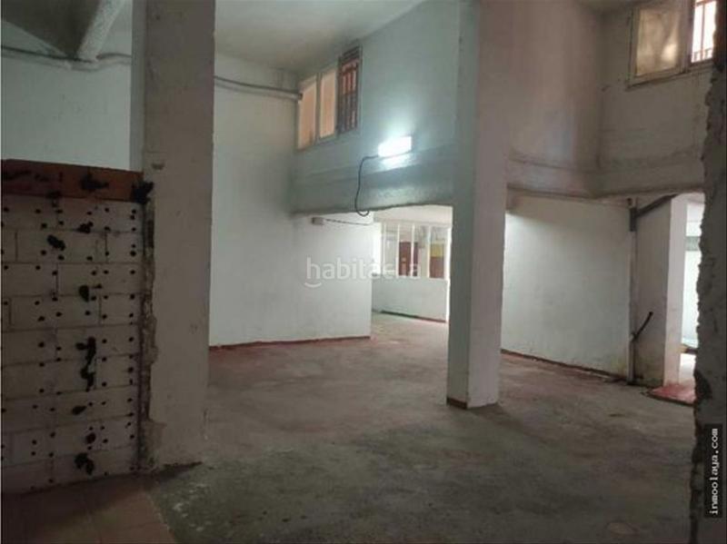 Foto 537b800a-c89b-4e10-a67e-fa80e5115f23. Local commercial avec chauffage dans Centre Badalona