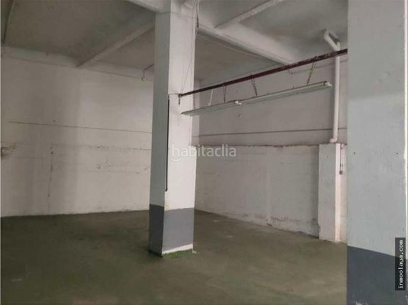 Foto a33e0de2-fdc8-4b8d-8cea-f1c050595e12. Local commercial avec chauffage dans Centre Badalona