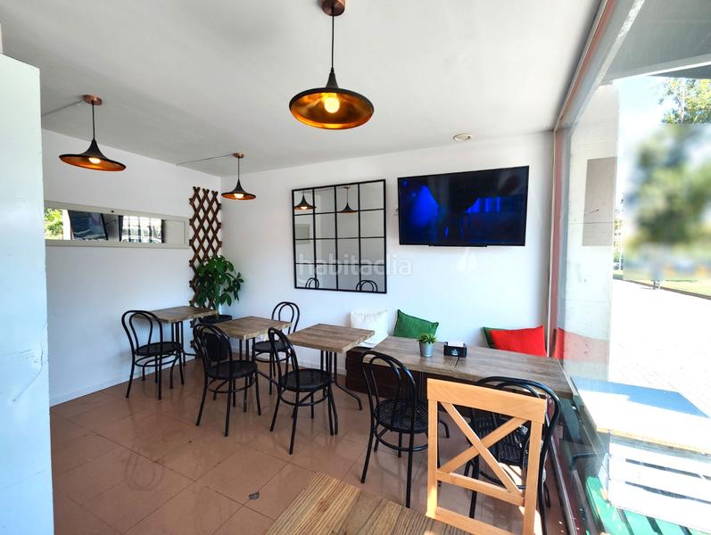 Foto e496c4ae-4030-448f-84d0-827de0c93937. Trapasso locale commerciale con riscaldamento in El Clot Barcelona