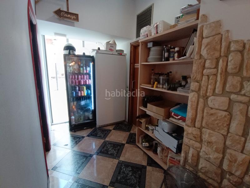 Foto 97071636-33c0-4a94-876a-111bb448db94. Pas-de-porte local commercial avec chauffage dans La Bordeta Barcelona