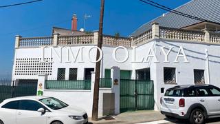 Maison à Mas Florit-Ca la Guidó. Venta de casa unifamiliar con piscina en blanes, 1000m2