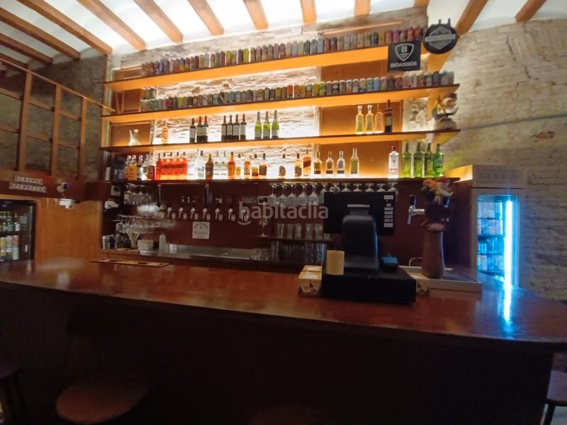 Foto 27b3730a-ce06-41bc-ba06-9de21f19bcba. Trapasso locale commerciale con riscaldamento in Gòtic Barcelona