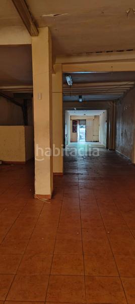 Foto 34605bd3-fb8f-4d83-89c4-d333d97d35fe. Rent business premise in El Camp de l´Arpa del Clot Barcelona