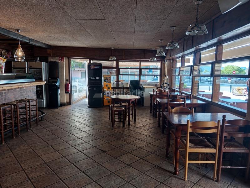 Foto a22cc45f-a1e1-4237-9570-a2ec66b09774. Traspaso local comercial traspaso de bar restaurante de barrio desde 1997 en La Pineda en Vila-seca