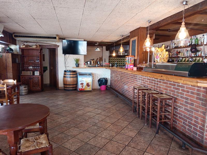 Foto e3dc9607-97ac-41b6-9b1e-3532d95faea5. Traspaso local comercial traspaso de bar restaurante de barrio desde 1997 en La Pineda en Vila-seca