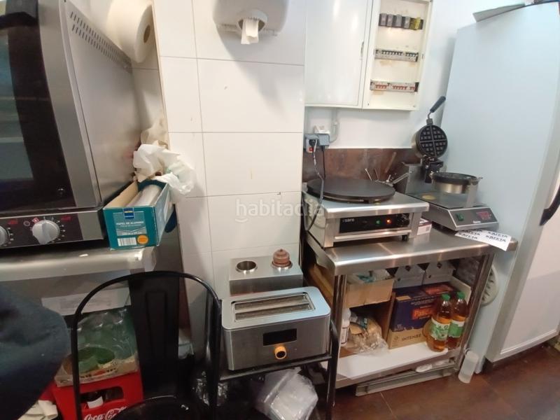 Foto c399669c-1231-47cb-978c-b2c2473f99f1. Pas-de-porte local commercial avec chauffage dans Hostafrancs Barcelona