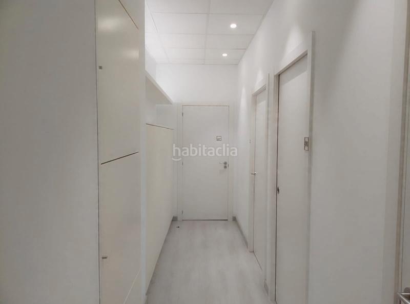 Foto df6fe12b-55f8-4bd0-9af7-873acf04c653. Traspàs local comercial a Centre - Estació Sant Cugat del Vallès