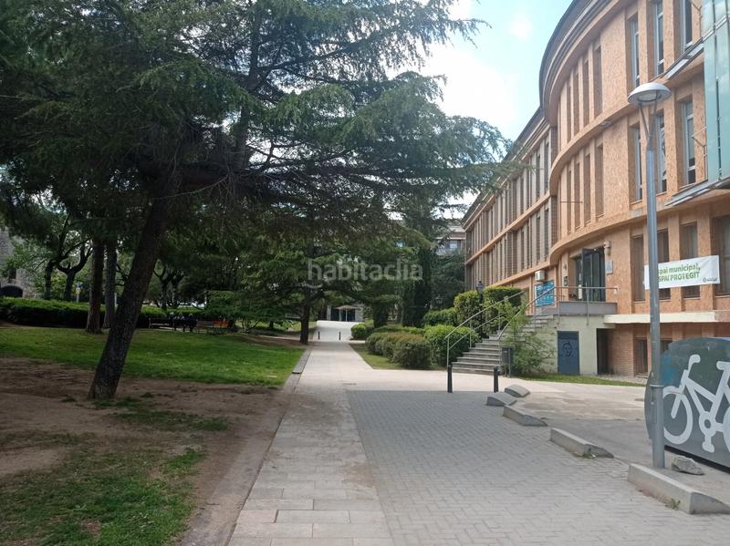 Foto b47c84ff-118d-4875-aabb-53440162b6a3. Pas-de-porte local commercial avec chauffage dans Centre - Estació Sant Cugat del Vallès