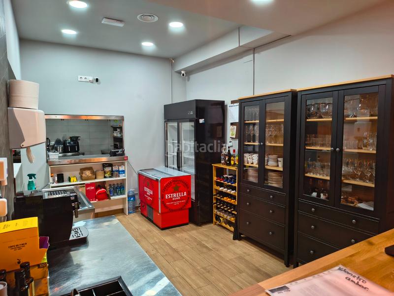 Foto 6f4cefa5-f046-43c9-8473-69f31bf37936. Transfer business premise with heating in Centre-Estació Gavà