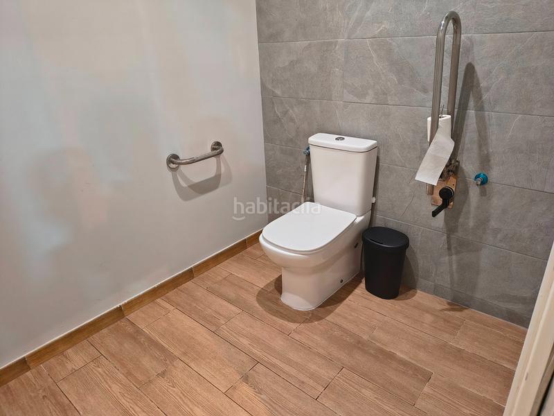 Foto edad7967-be3b-491b-9940-d71f00cef4cc. Transfer business premise with heating in Centre-Estació Gavà